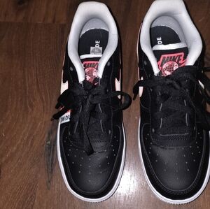 Nike Air Force 1 LV8 (Brand New)